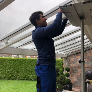 Rollladen- & Sonnenschutztechniker*in